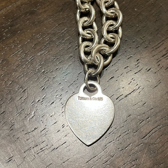 Tiffany&Co vintage heart tag chain link necklace. 100% authentic. - Picture 4 of 7
